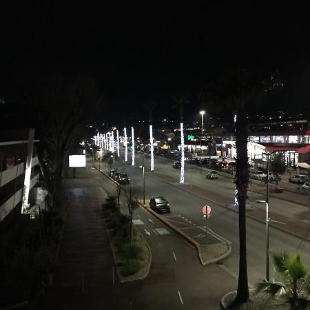 F2 Immeuble Les Pieds Dans L'Eau Appartement Villeneuve-Loubet Buitenkant foto
