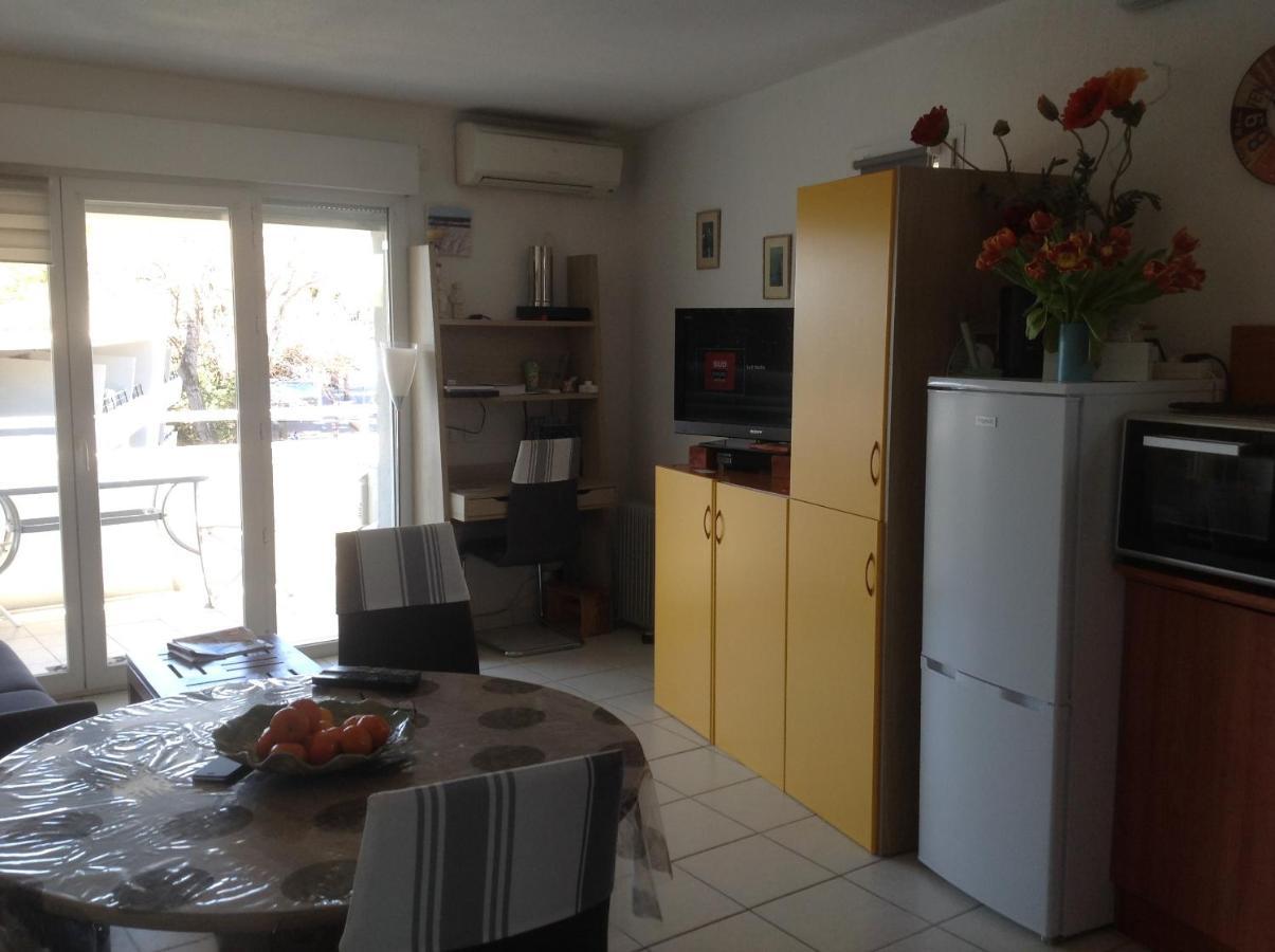 F2 Immeuble Les Pieds Dans L'Eau Appartement Villeneuve-Loubet Buitenkant foto