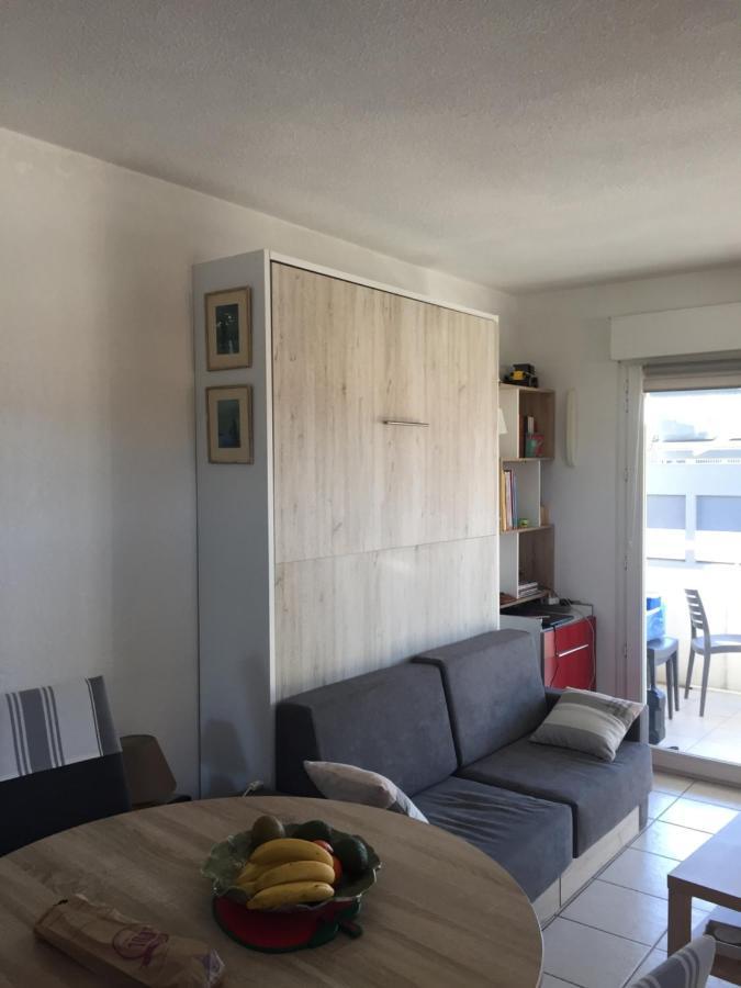 F2 Immeuble Les Pieds Dans L'Eau Appartement Villeneuve-Loubet Buitenkant foto