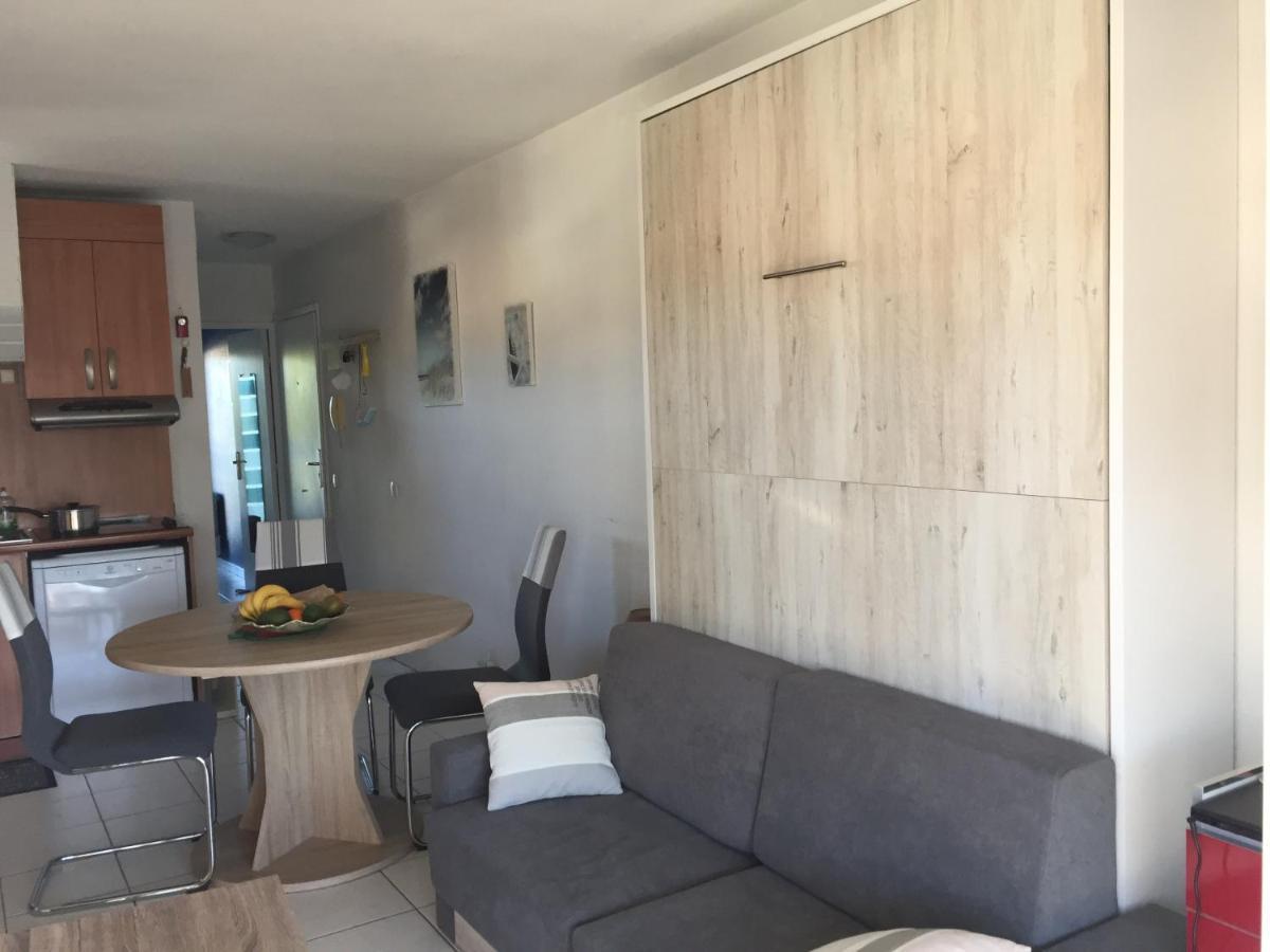 F2 Immeuble Les Pieds Dans L'Eau Appartement Villeneuve-Loubet Buitenkant foto