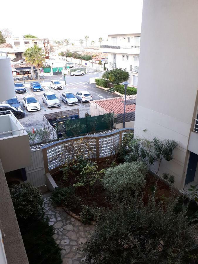 F2 Immeuble Les Pieds Dans L'Eau Appartement Villeneuve-Loubet Buitenkant foto