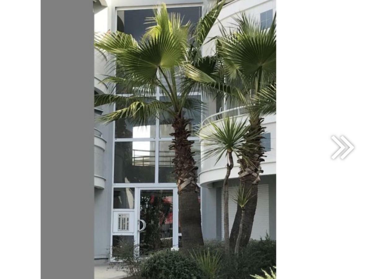 F2 Immeuble Les Pieds Dans L'Eau Appartement Villeneuve-Loubet Buitenkant foto